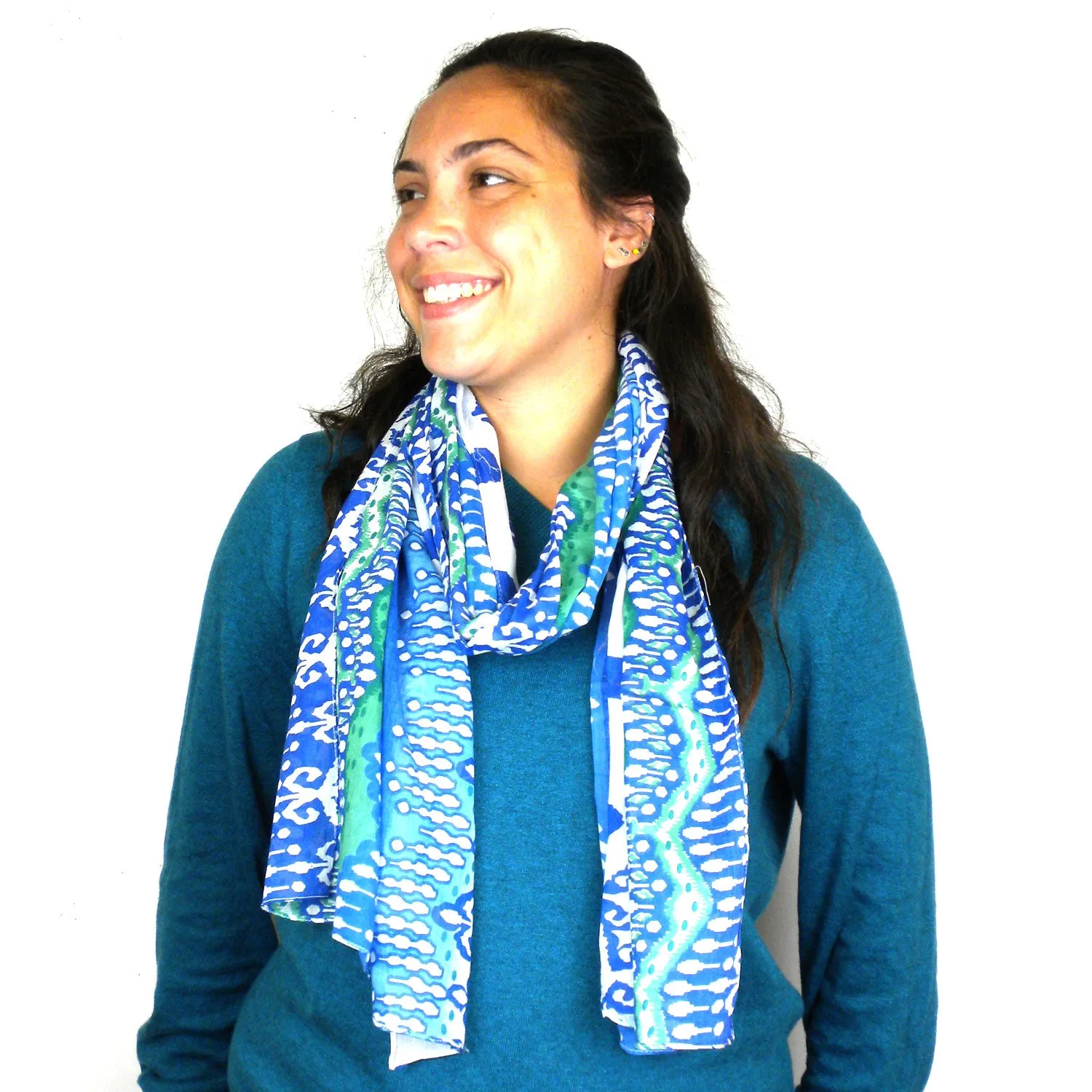 White and Blue Ikat Cotton Scarf Asha Handicrafts